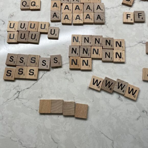 Scrabble Tiles Lot of 215 - Picture 8 of 8